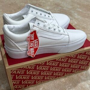 Vans Old Skool Platform True White Women’s 7.5 / Men’s 6 NWT